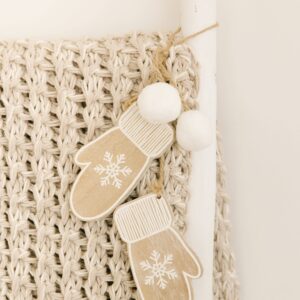 Mittens-wooden